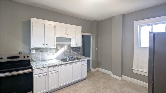 421 Hardesty Avenue, Kansas City, MO 64124