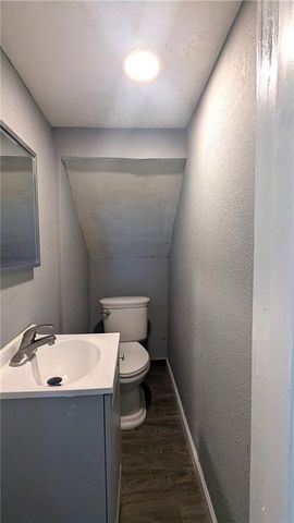 421 Hardesty Avenue, Kansas City, MO 64124