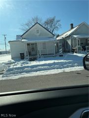 228 Harrison, Zanesville, OH 43701