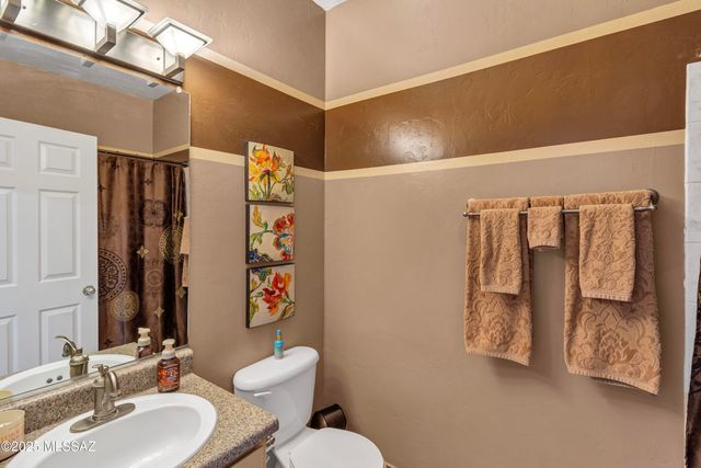 1999 W Bramburgh Court, Tucson, AZ 85713