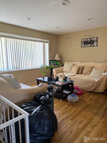 557 Renewal Way, Port Reading, NJ 07064