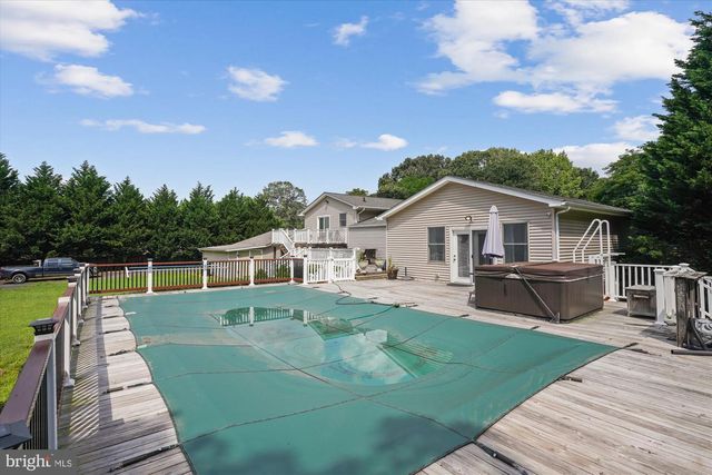 15295 WOODVILLE RD, Waldorf, MD 20601