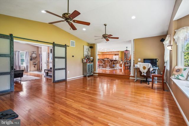 15295 WOODVILLE RD, Waldorf, MD 20601