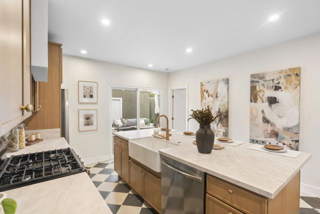 2129 31st St, San Diego, CA 92104