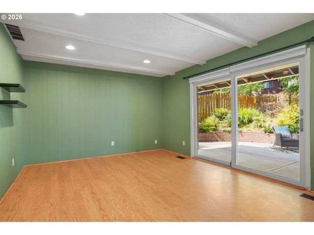 7575 Sw 140TH Ave, Beaverton, OR 97008