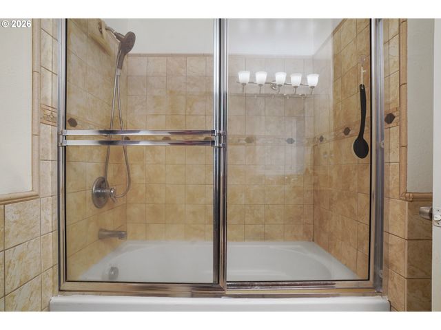 7575 Sw 140TH Ave, Beaverton, OR 97008