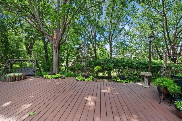 717 Mansfield CIRCLE, Hartland, WI 53029