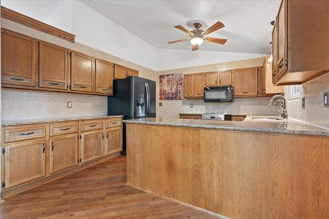 717 Mansfield CIRCLE, Hartland, WI 53029