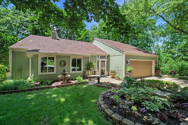 717 Mansfield CIRCLE, Hartland, WI 53029