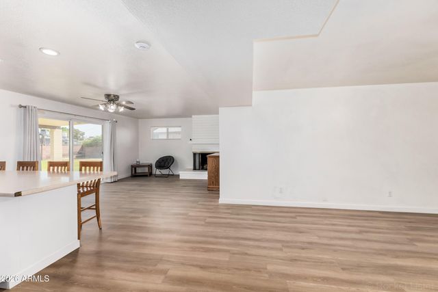 409 E HERMOSA Circle, Tempe, AZ 85282