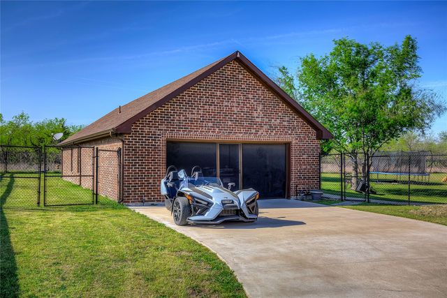 15440 Saddle Ridge Circle, Terrell, TX 75160
