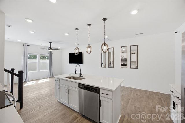 2037 Crooked Oak Lane, York, SC 29745