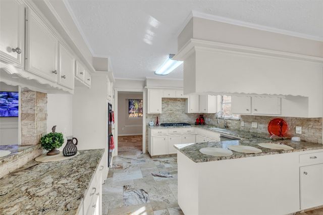 603 Saint Andrews Road, Houston, TX 77339