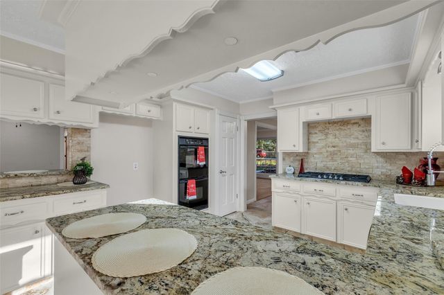 603 Saint Andrews Road, Houston, TX 77339