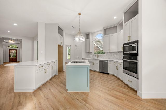 23111 Winding Knoll Drive, Katy, TX 77494