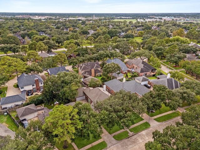 23111 Winding Knoll Drive, Katy, TX 77494