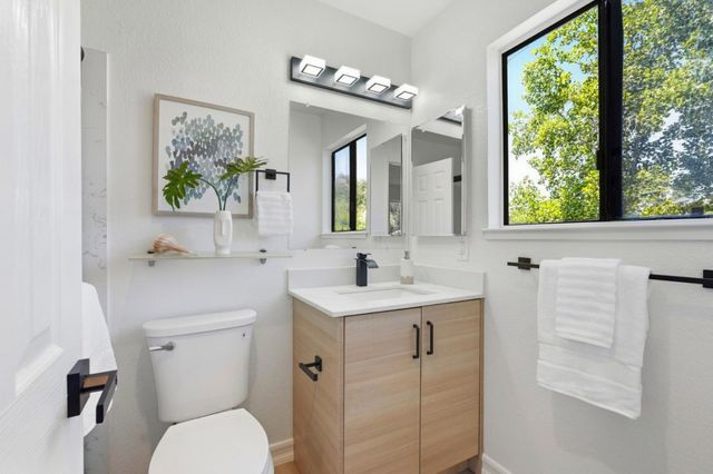 3 Arete Court, Hercules, CA 94547