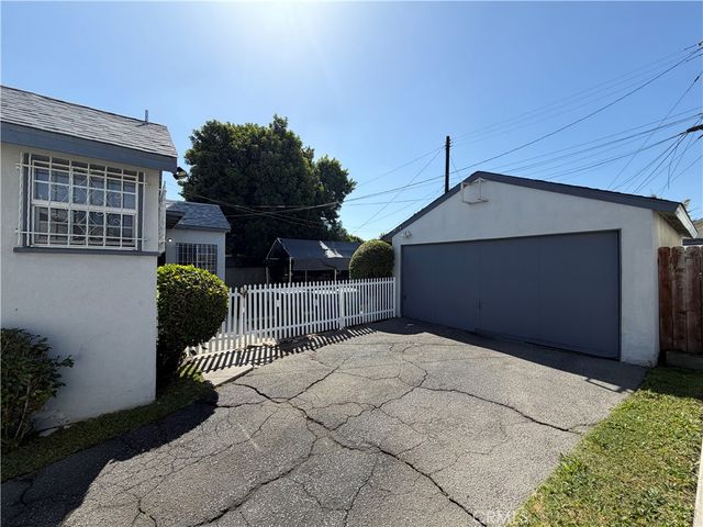 1128 E 126th Ave,, Los Angeles, CA 90059