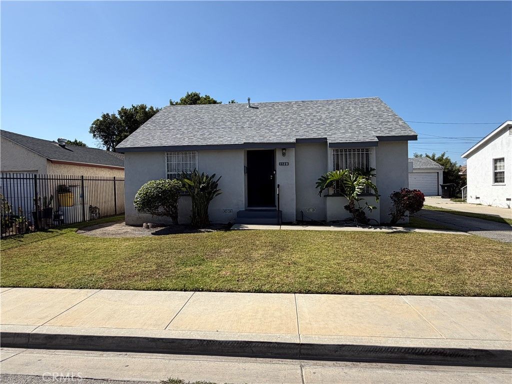 1128 E 126th Ave,, Los Angeles, CA 90059