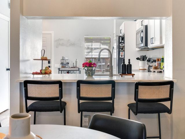 6331 BAYSIDE KEY DRIVE, Tampa, FL 33615