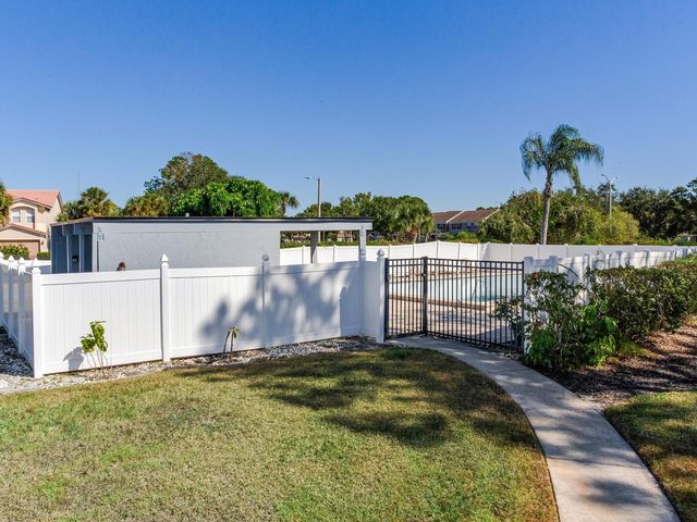 6331 BAYSIDE KEY DRIVE, Tampa, FL 33615