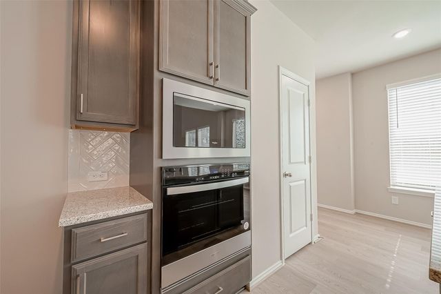 32005 Towering Birch Trail, Conroe, TX 77385