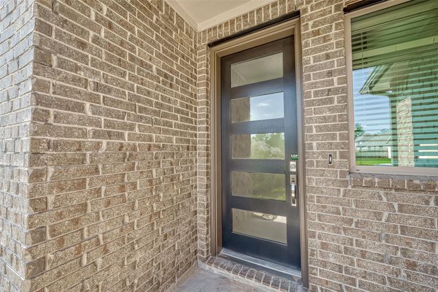 32005 Towering Birch Trail, Conroe, TX 77385