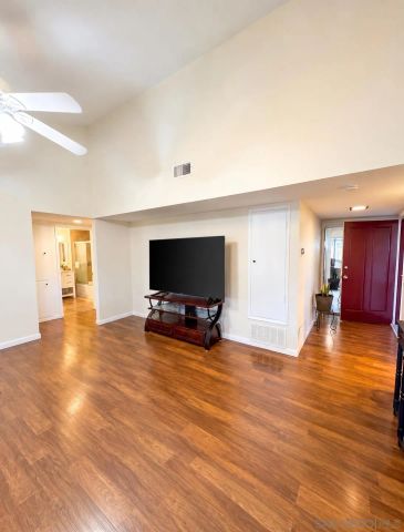3685 N Vista Campana East 70, Oceanside, CA 92057