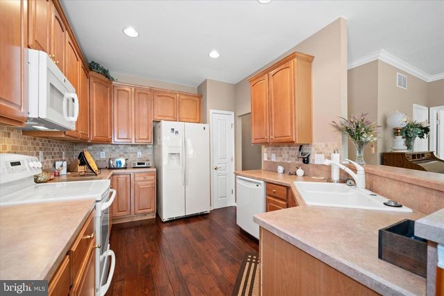 4 COMPASS ROSE WAY, Newark, DE 19702