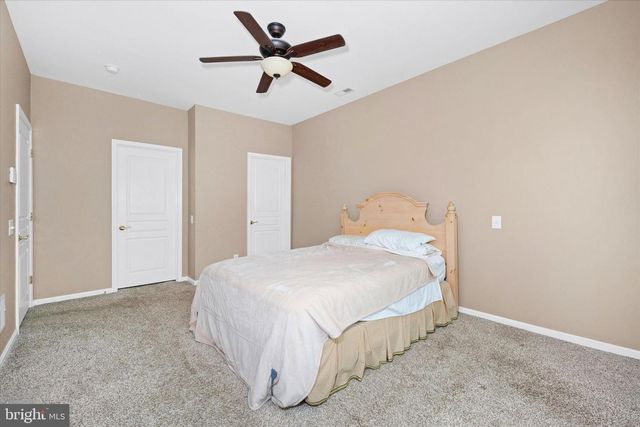 4 COMPASS ROSE WAY, Newark, DE 19702