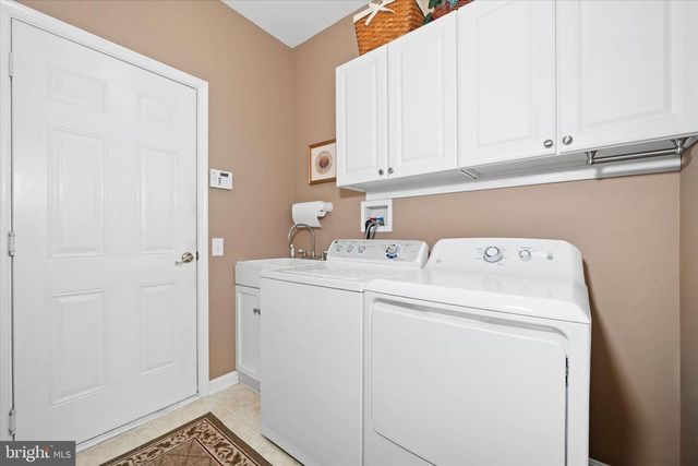 4 COMPASS ROSE WAY, Newark, DE 19702