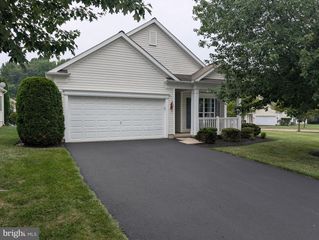 4 COMPASS ROSE WAY, Newark, DE 19702