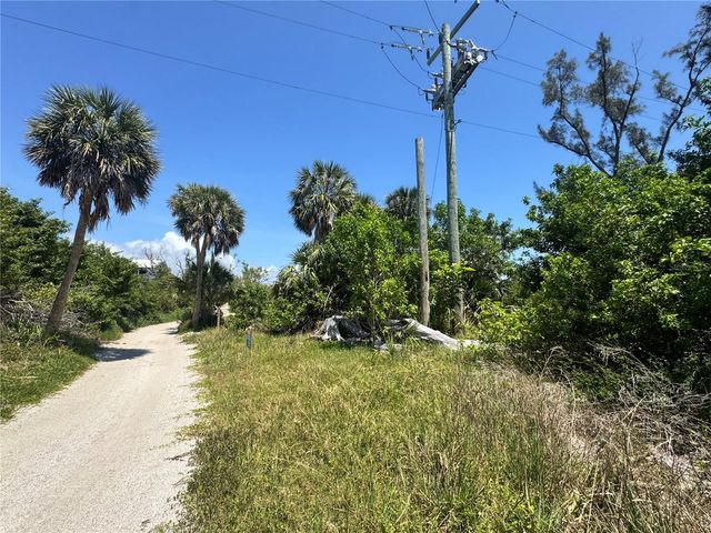 8992 SEAGRAPE LANE, Placida, FL 33946