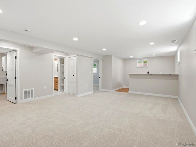 3403 S Ivanhoe Way, Denver, CO 80222