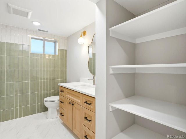 3403 S Ivanhoe Way, Denver, CO 80222
