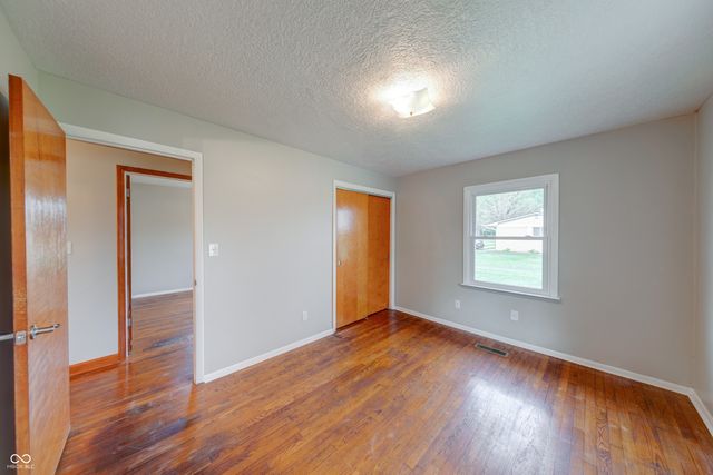535 S 450 E, Franklin, IN 46131