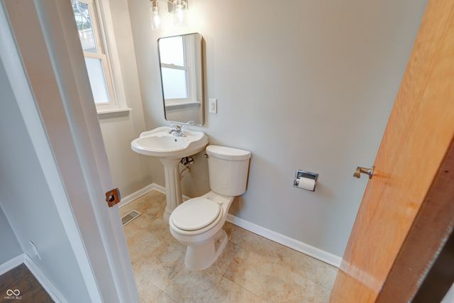 535 S 450 E, Franklin, IN 46131