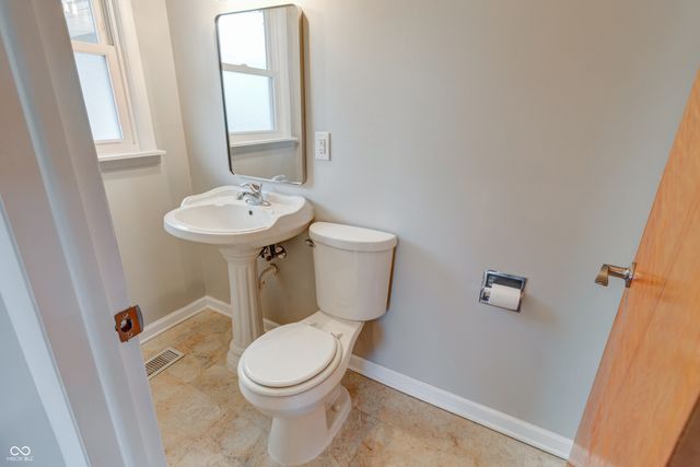 535 S 450 E, Franklin, IN 46131