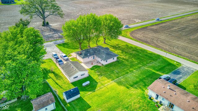 535 S 450 E, Franklin, IN 46131