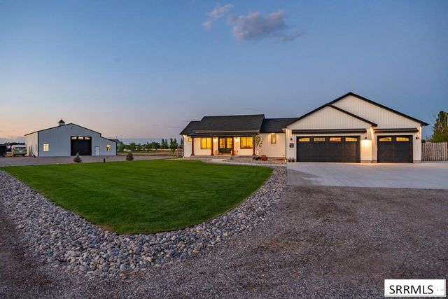 954 E 1100 N, Shelley, ID 83274