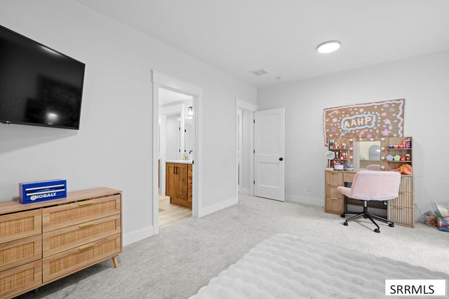 954 E 1100 N, Shelley, ID 83274