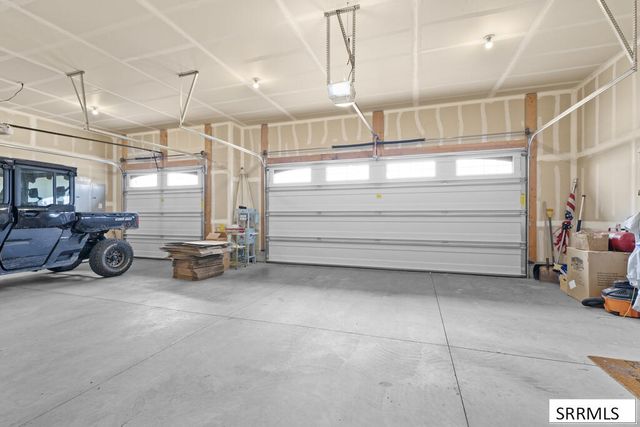 954 E 1100 N, Shelley, ID 83274
