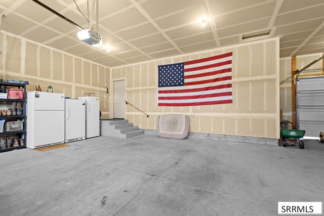 954 E 1100 N, Shelley, ID 83274