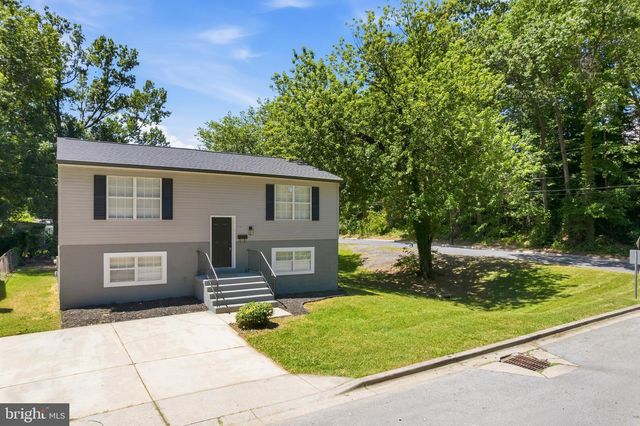 5303 CUMBERLAND ST, Capitol Heights, MD 20743