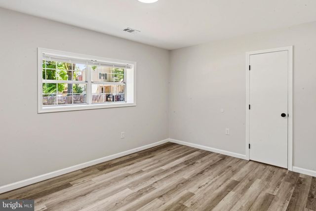 5303 CUMBERLAND ST, Capitol Heights, MD 20743