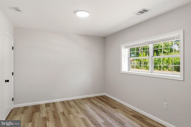 5303 CUMBERLAND ST, Capitol Heights, MD 20743