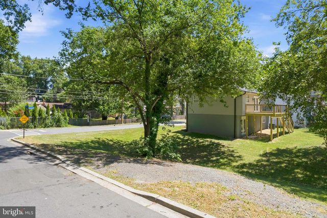 5303 CUMBERLAND ST, Capitol Heights, MD 20743