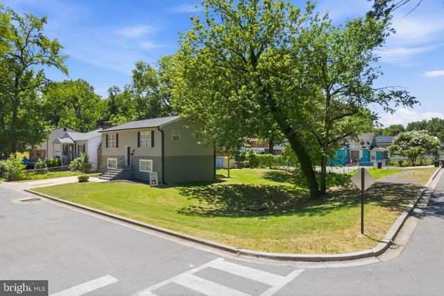 5303 CUMBERLAND ST, Capitol Heights, MD 20743