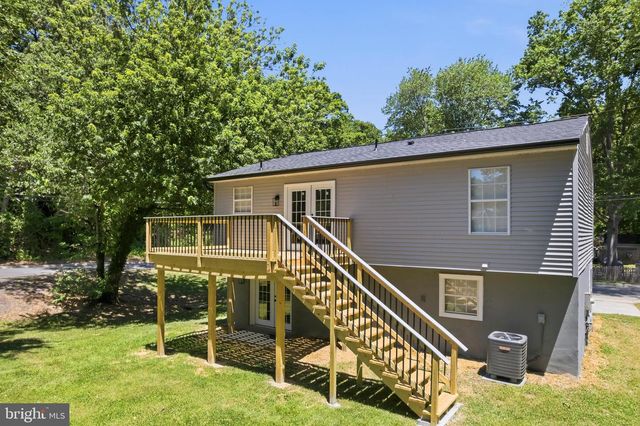 5303 CUMBERLAND ST, Capitol Heights, MD 20743