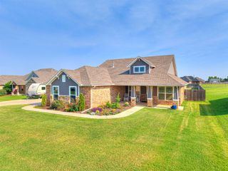 6170 Lincoln Road, Edmond, OK 73025